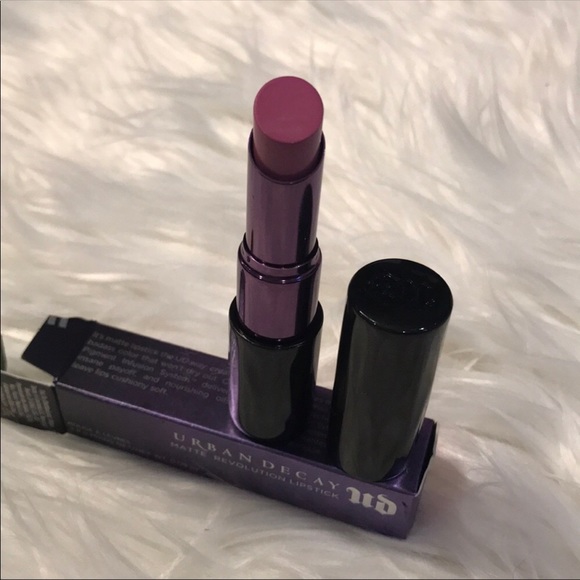 Urban Decay “Matte Bittersweet” Lipstick 💄 NWT - Picture 2 of 2